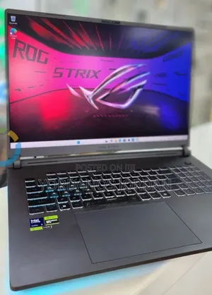 New Laptop Asus ROG Strix G18 32GB Intel Core Ultra 9 SSD 2T