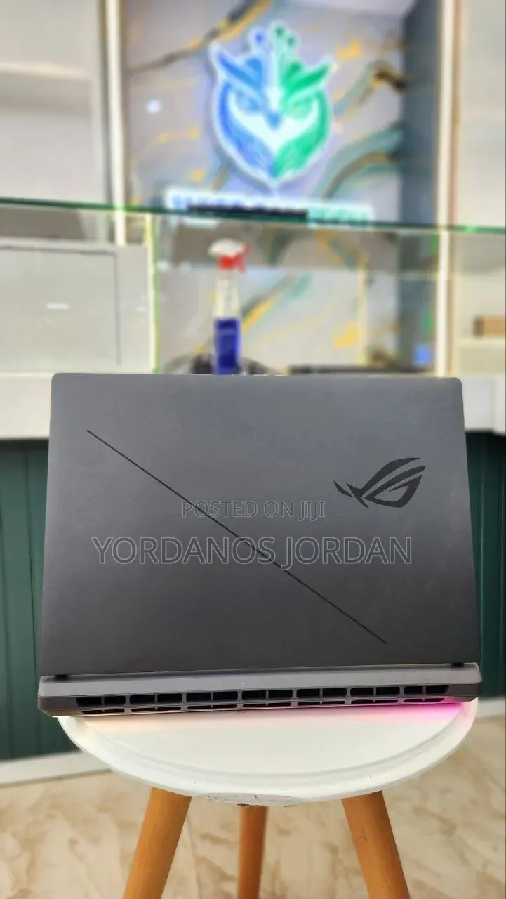 New Laptop Asus ROG Strix G18 32GB Intel Core Ultra 9 SSD 2T