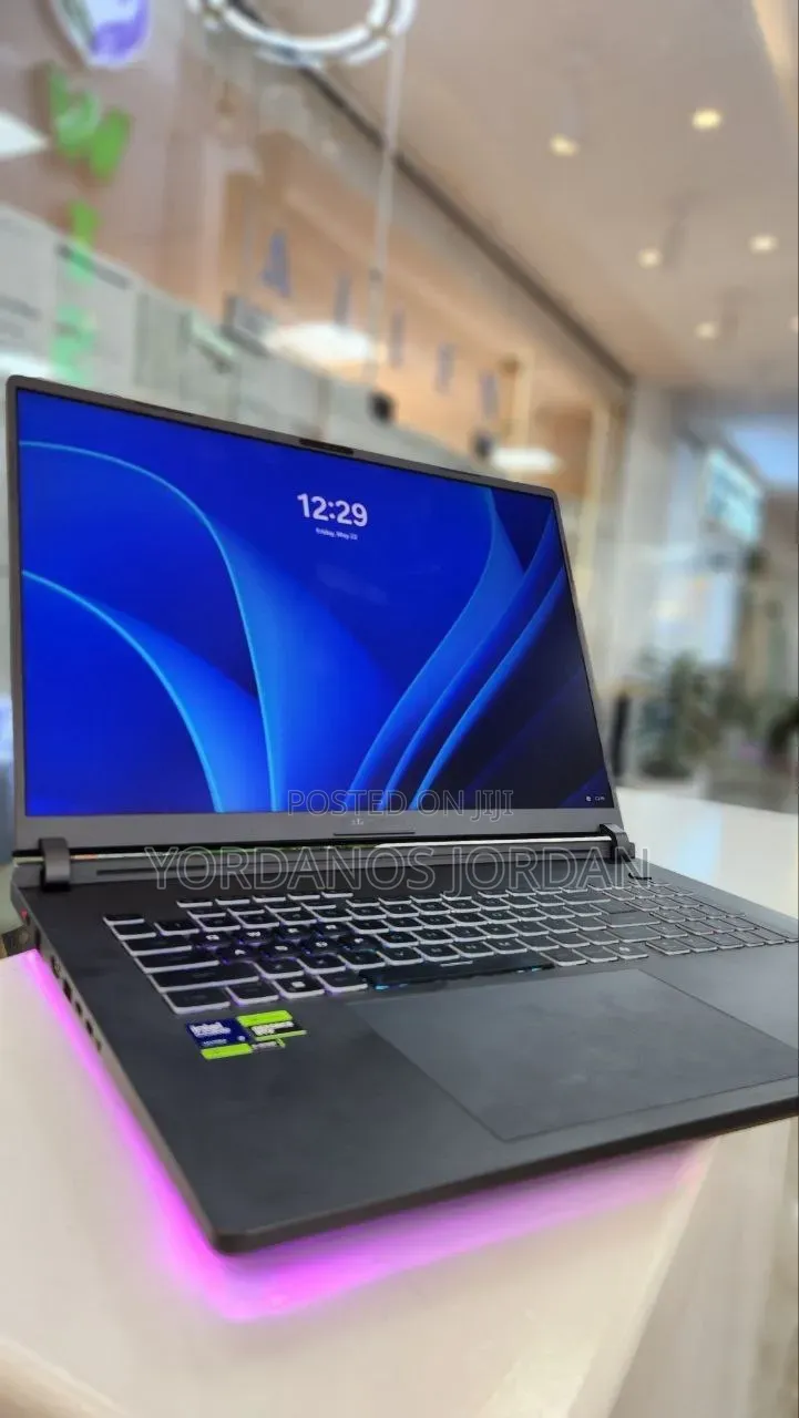 New Laptop Asus ROG Strix G18 32GB Intel Core Ultra 9 SSD 2T