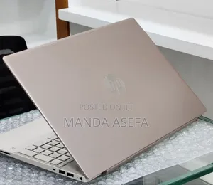 New Laptop HP Pavilion 15 8GB Intel Core i5 SSD 512GB