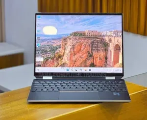 New Laptop HP Spectra 13 16GB Intel Core i7 SSD 1T
