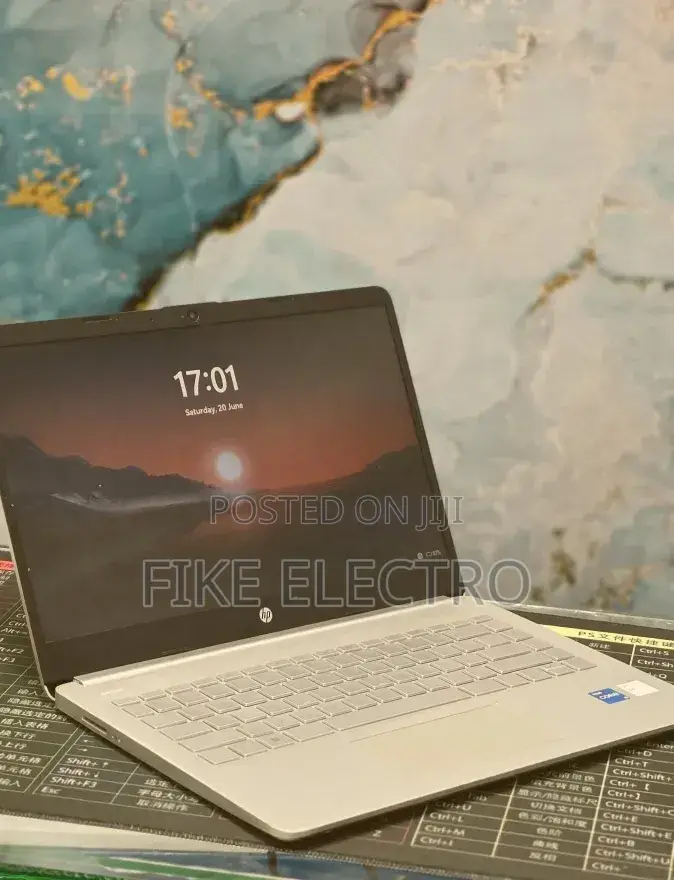 New Laptop HP Stream Notebook 8GB Intel Core i5 SSD 256GB