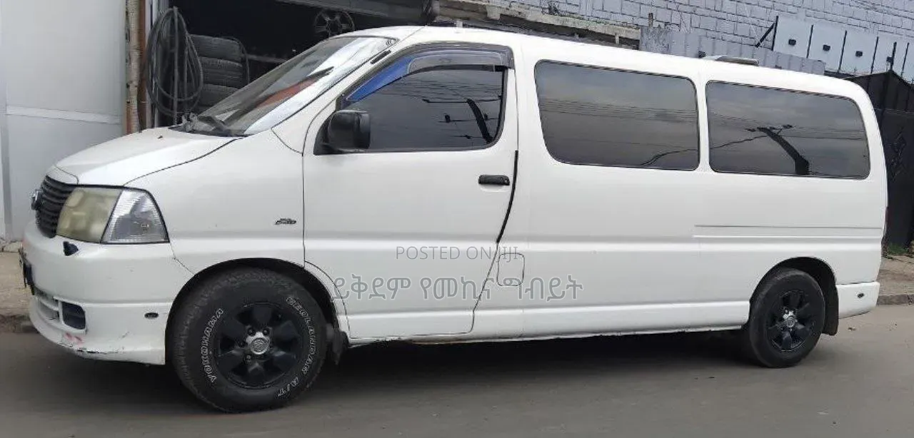 Toyota HiAce 2008 White