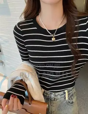 Long Sleeve Ribbed Knit Top For Women