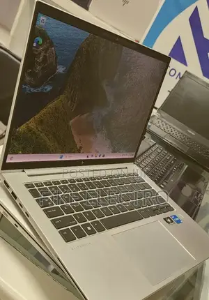 New Laptop HP EliteBook 840 G9 16GB Intel Core i5 SSD 512GB