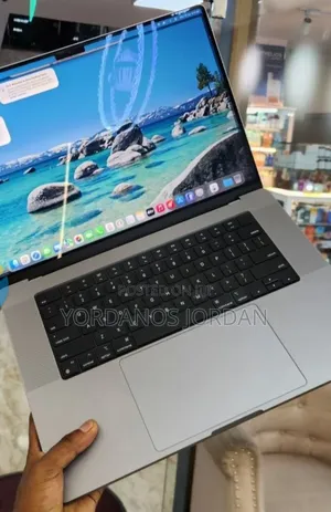New Laptop Apple MacBook Pro 2021 M1 16GB Apple M1 Pro SSD 1T