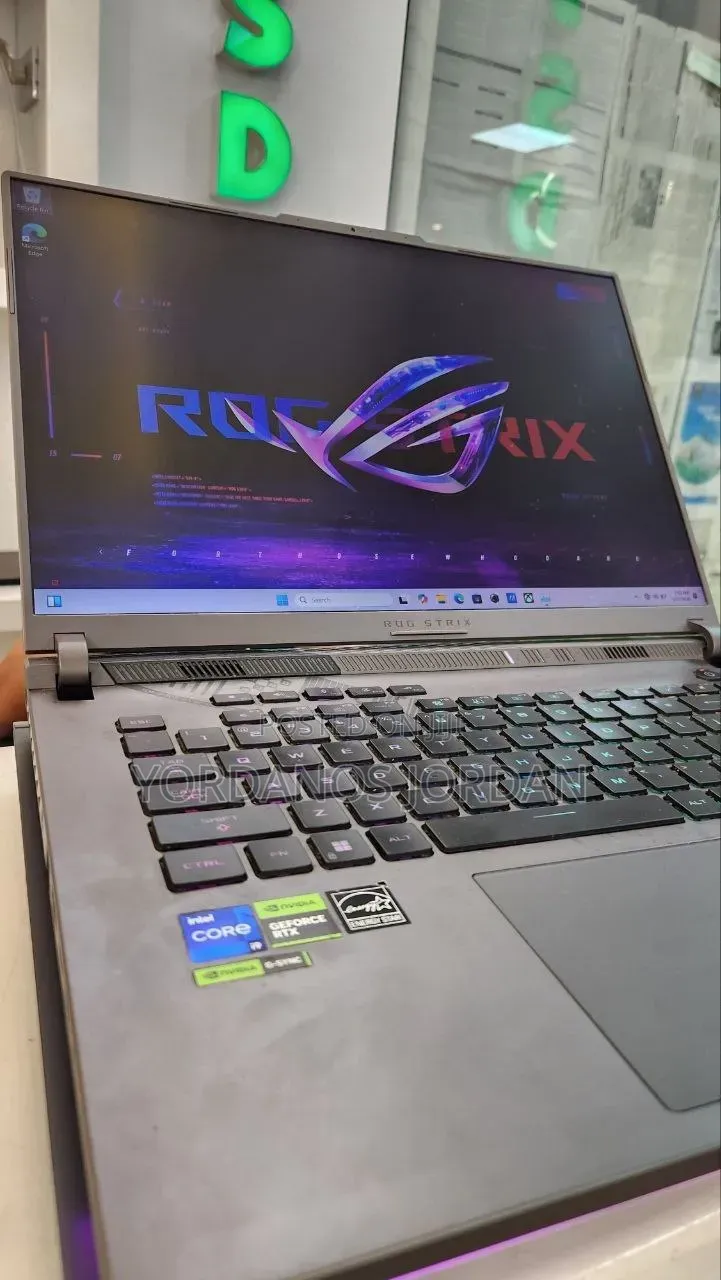 New Laptop Asus ROG Strix G16 G614 16GB Intel Core i9 SSD 1T