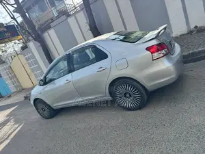 Toyota Yaris Sedan Automatic 2007 Silver
