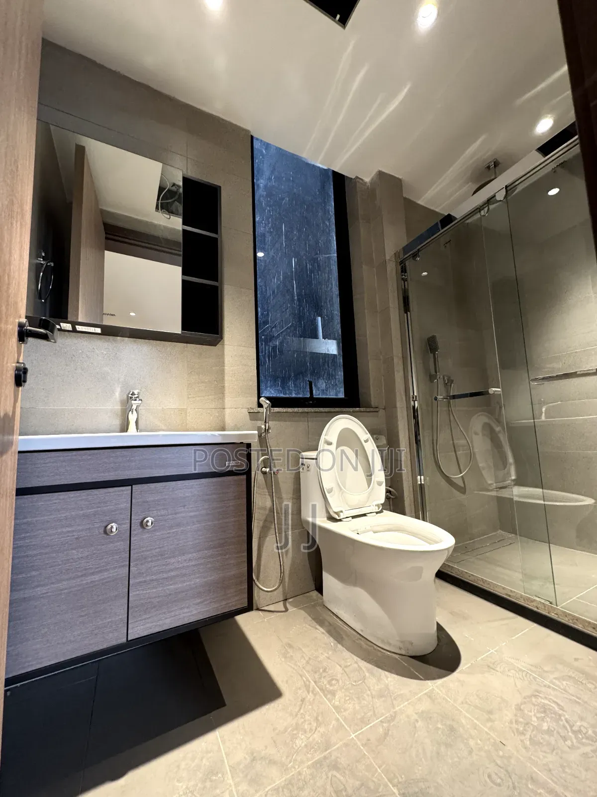 3bdrm Apartment in Kirkos for rent