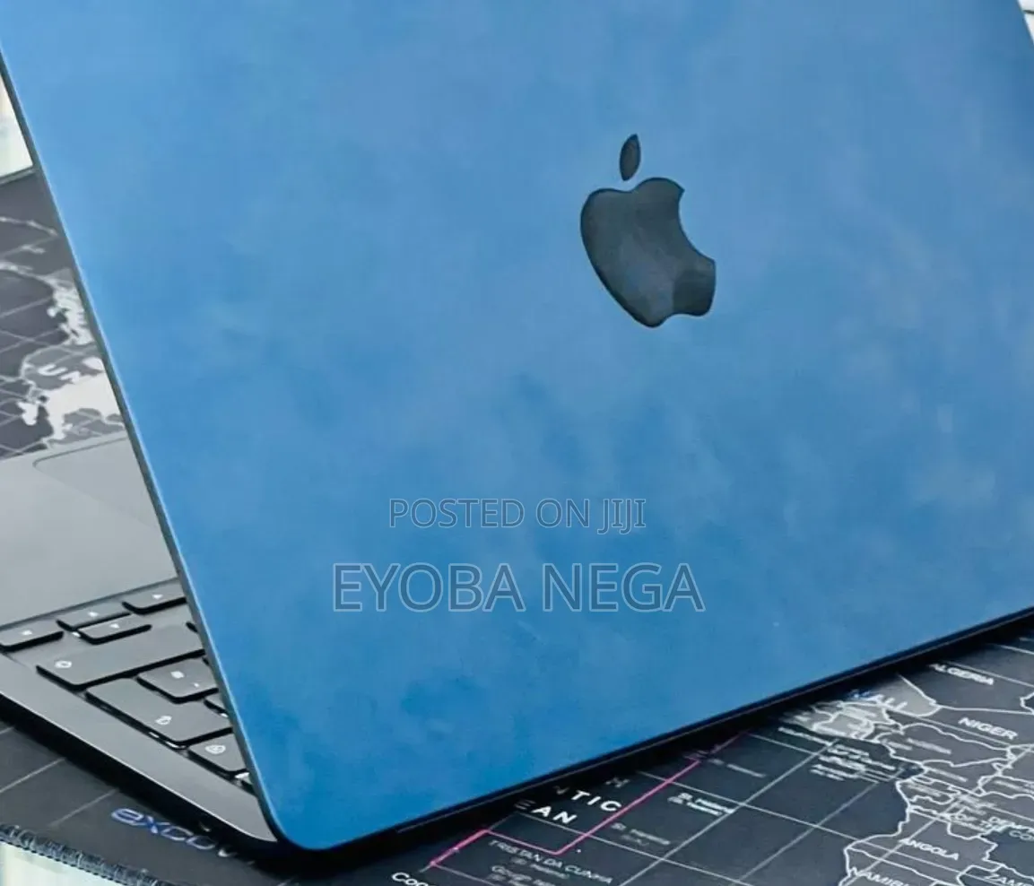 Laptop Apple MacBook Air 2022 M2 16GB Apple M2 SSD 512GB