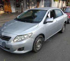Toyota Corolla 2009 White