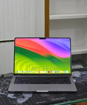 New Laptop Apple MacBook Pro 2023 M3 8GB Apple M3 Pro SSD 512GB