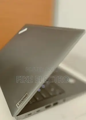 New Laptop Lenovo ThinkPad T14s Gen 2 16GB Intel Core i7 SSD 512GB