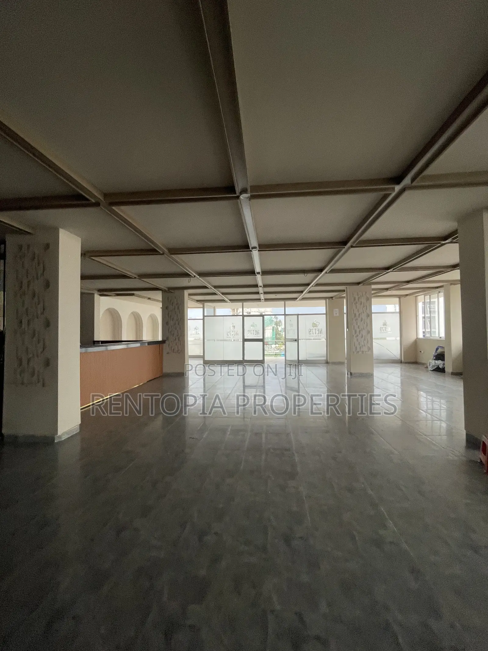 427sqm Cafe Restaurant for Rent Hayahulet