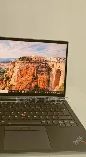 New Laptop Lenovo ThinkPad X1 Yoga 16GB Intel Core i7 SSD 512GB