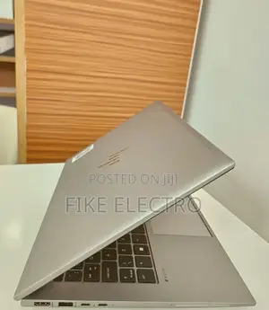 New Laptop HP ZBook Firefly 14 G10 16GB Intel Core i7 SSD 512GB