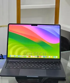 New Laptop Apple MacBook Air 2025 M4 16GB Apple M4 SSD 256GB