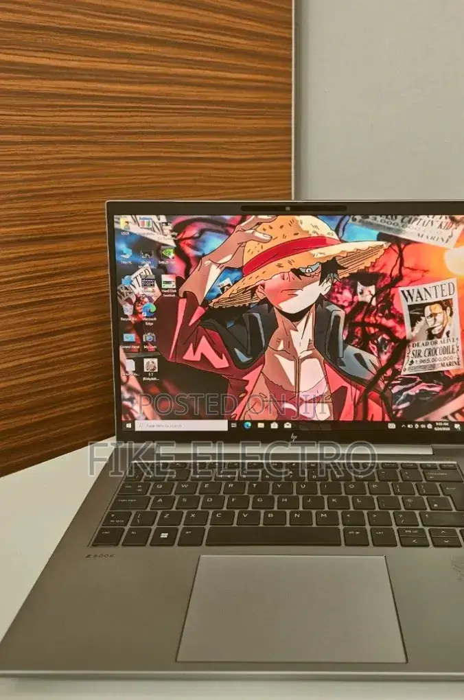 New Laptop HP ZBook Firefly 14 G10 16GB Intel Core i7 SSD 512GB