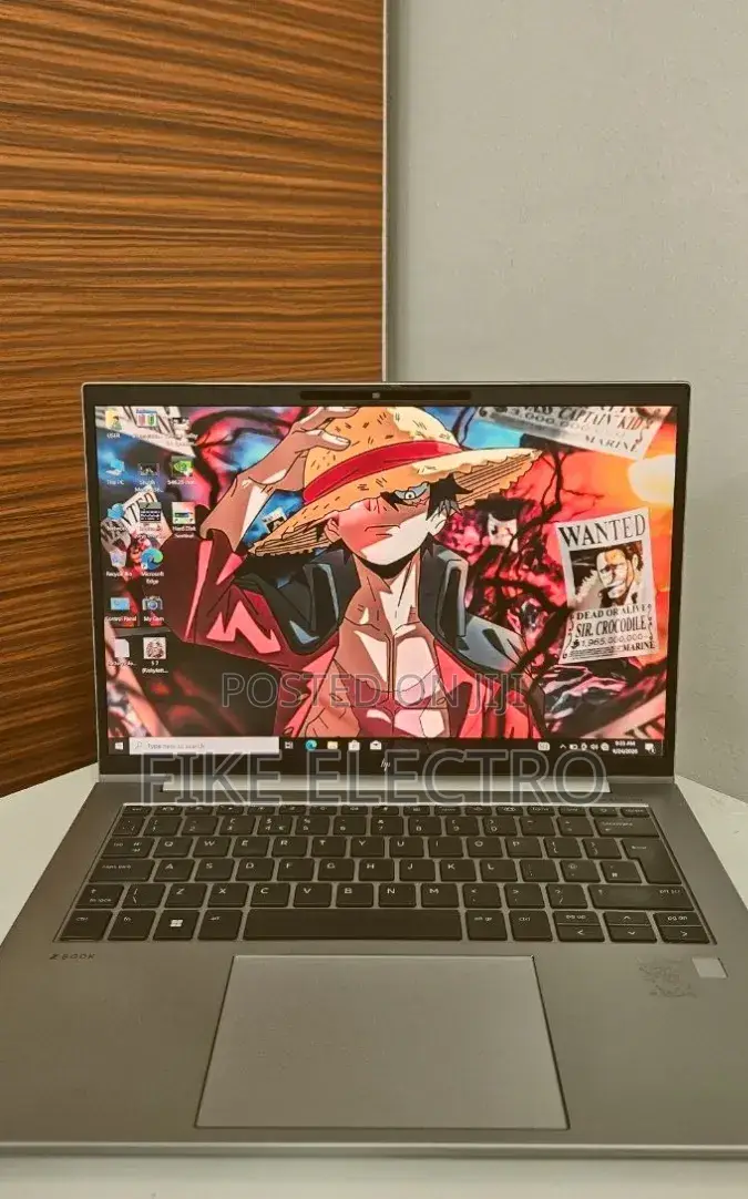 New Laptop HP ZBook Firefly 14 G10 16GB Intel Core i7 SSD 512GB