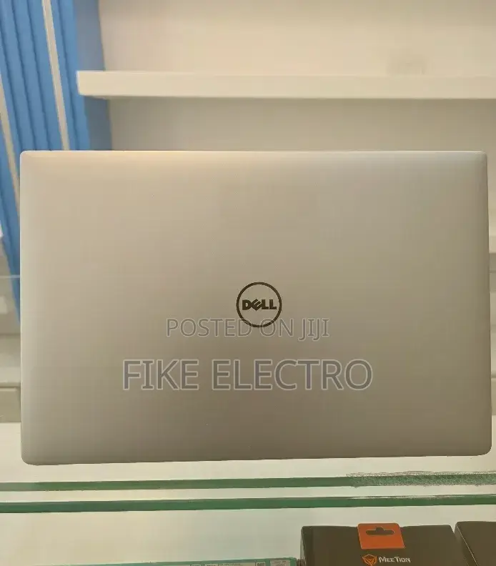 New Laptop Dell Precision 7530 16GB Intel Xeon SSD 512GB