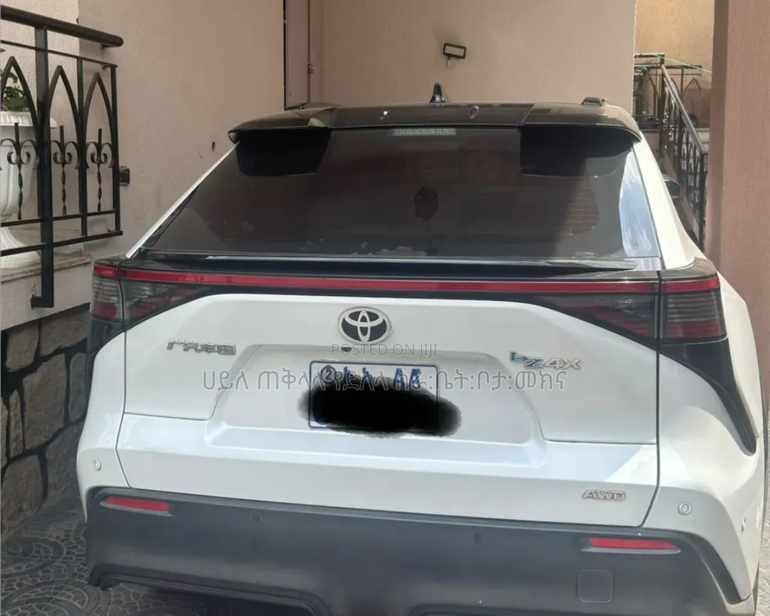 Toyota bZ4X 2023 Ivory