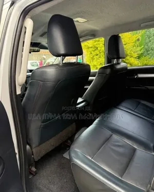 Toyota Hilux 2020 Pearl