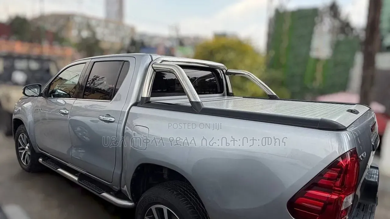 Toyota Hilux 2020 Pearl