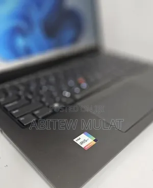 New Laptop Lenovo ThinkPad T14s G4 16GB Intel Core i7 SSD 512GB