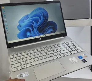 New Laptop HP 16GB Intel Core i5 SSD 512GB