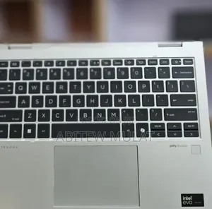 New Laptop HP Elitebook 830 G11 16GB Intel Core Ultra 7 SSD 512GB