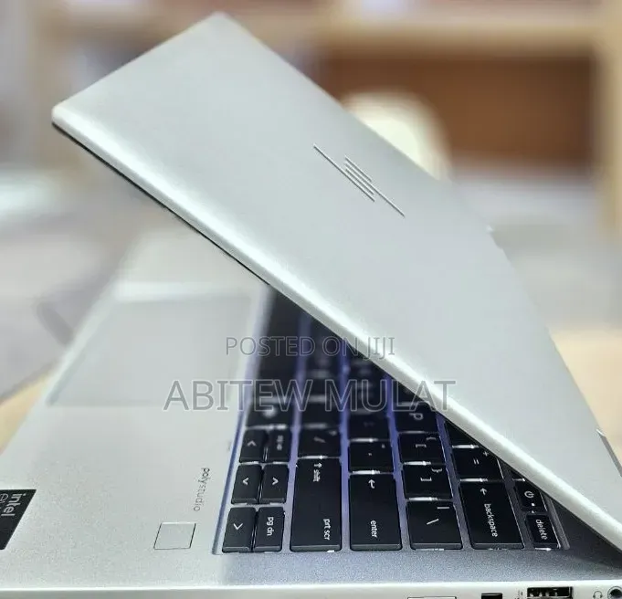 New Laptop HP Elitebook 830 G11 16GB Intel Core Ultra 7 SSD 512GB