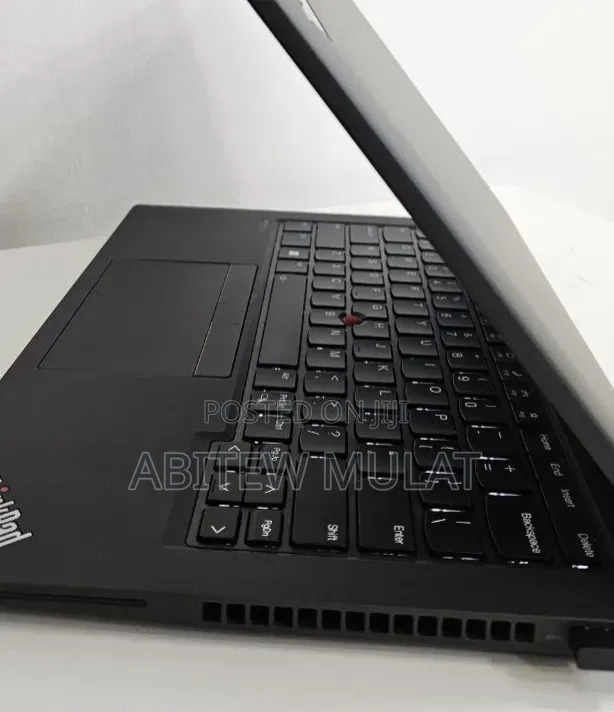New Laptop Lenovo ThinkPad P14s 16GB Intel Core i7 SSD 512GB