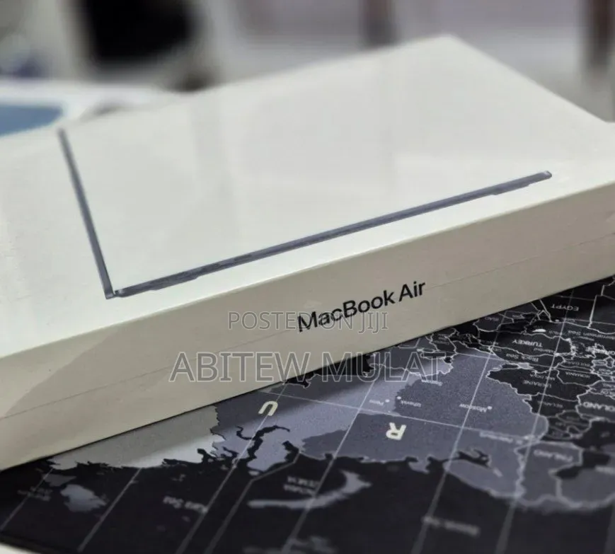 New Laptop Apple MacBook Air 2025 M4 16GB Apple M4 SSD 256GB