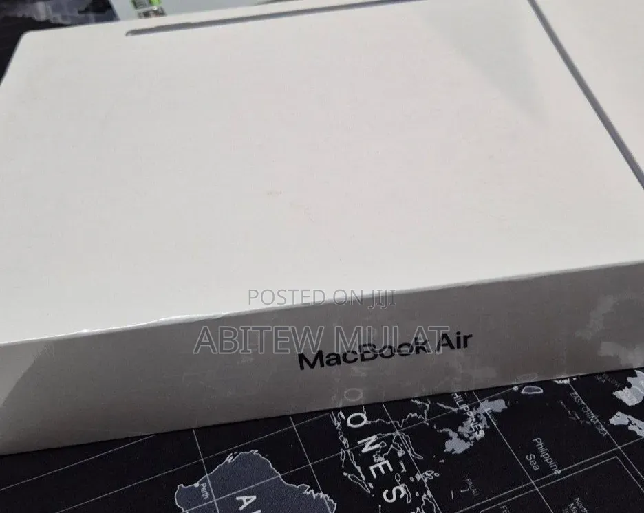 New Laptop Apple MacBook Air 2025 M4 16GB Apple M4 SSD 256GB