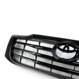 Hilux 2012 Grill