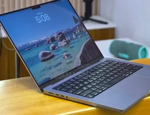 New Laptop Apple MacBook Pro 32GB Apple M1 Pro SSD 512GB
