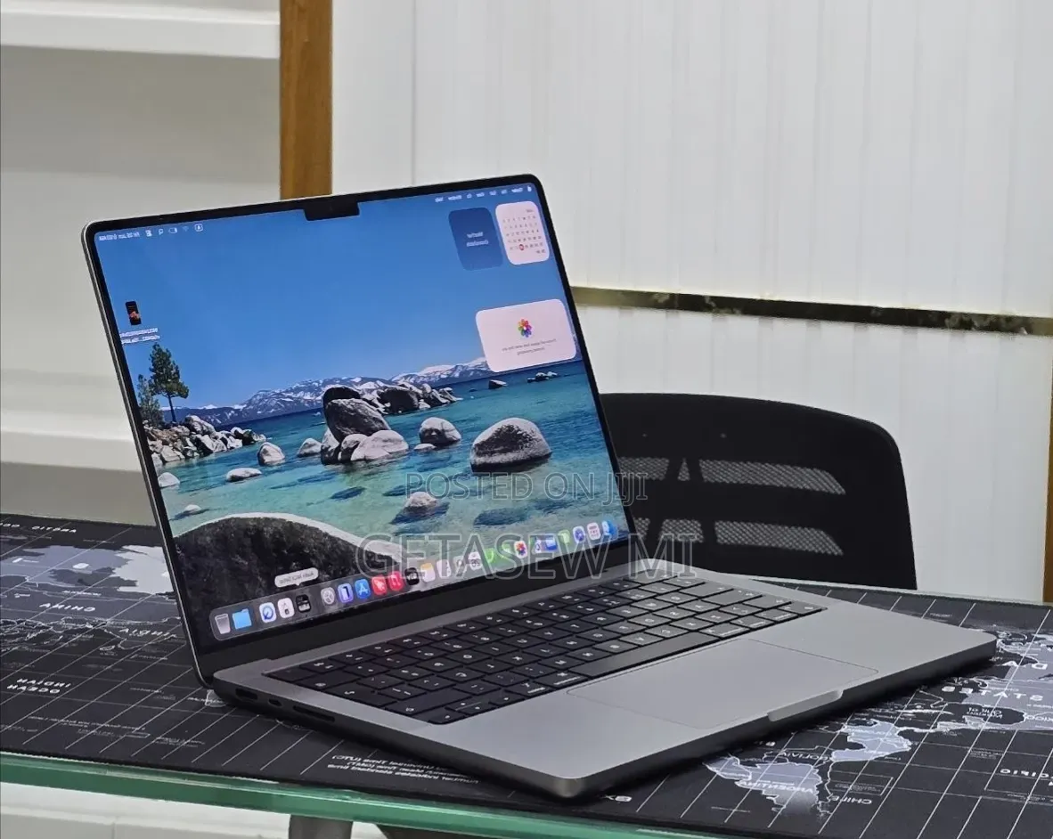 New Laptop Apple MacBook Pro 2021 M1 32GB Apple M1 Pro SSD 512GB