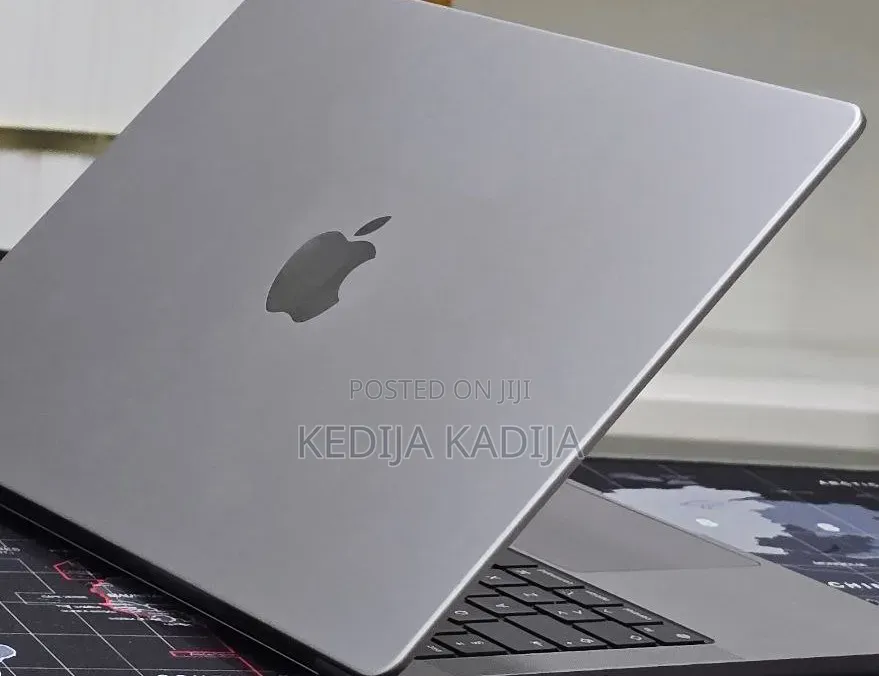 New Laptop Apple MacBook Pro 2021 M1 32GB Apple M1 Pro SSD 512GB