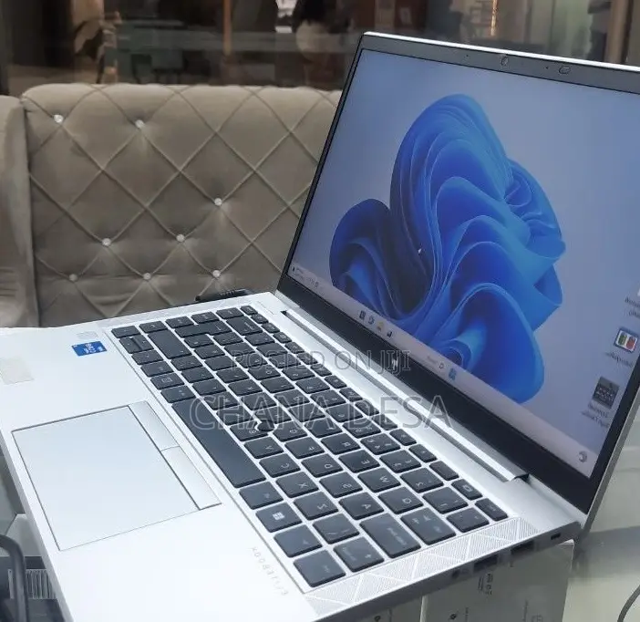 New Laptop HP EliteBook 840 G8 16GB Intel Core i5 SSD 512GB