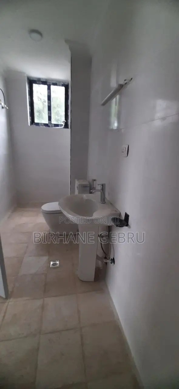 7bdrm House in G+2+Teracce, Bole for rent