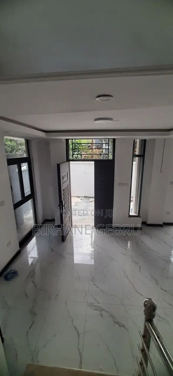 7bdrm House in G+2+Teracce, Bole for rent