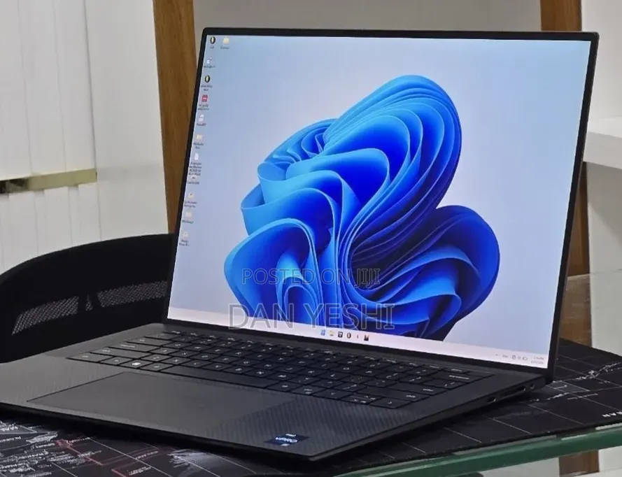 New Laptop Dell 16GB Intel Core i7 SSD 1T