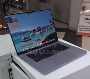 New Laptop Apple MacBook Pro 2021 M1 32GB Apple M1 Pro SSD 1T
