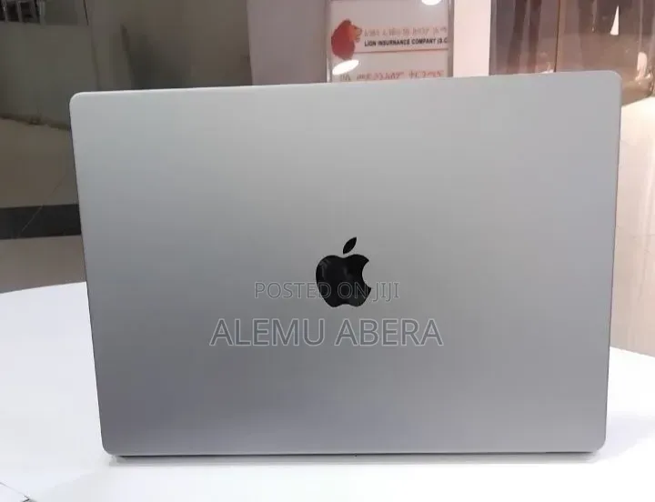 New Laptop Apple MacBook Pro 2021 M1 32GB Apple M1 Pro SSD 1T