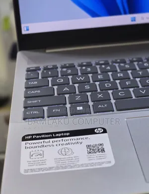 New Laptop HP Pavilion 15 8GB Intel Core Ultra 5 SSD 512GB