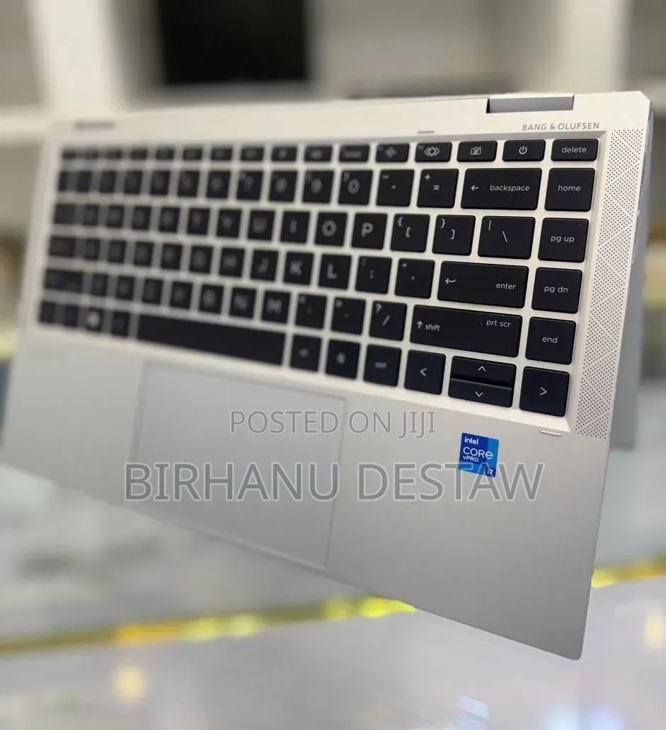 New Laptop HP EliteBook 1040 G8 32GB Intel Core i7 SSD 512GB