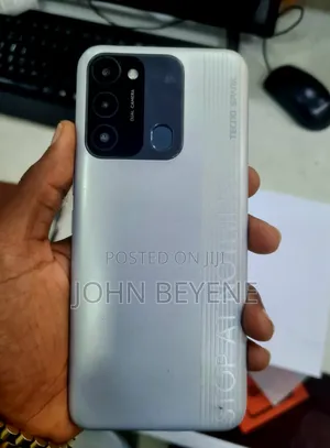 Tecno Spark 8C 64 GB Blue