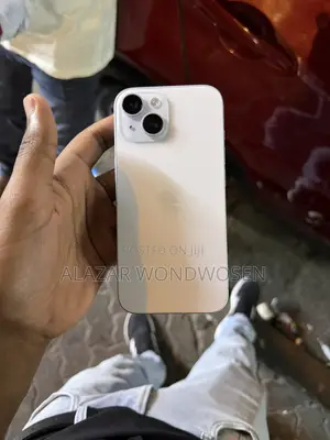 Apple iPhone 15 128 GB White