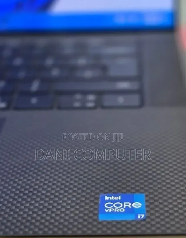 New Laptop Dell Precision 5560 16GB Intel Core i7 SSD 512GB
