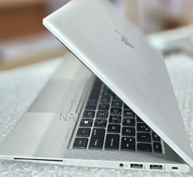 New Laptop HP EliteBook 840 G8 16GB Intel Core i7 SSD 512GB